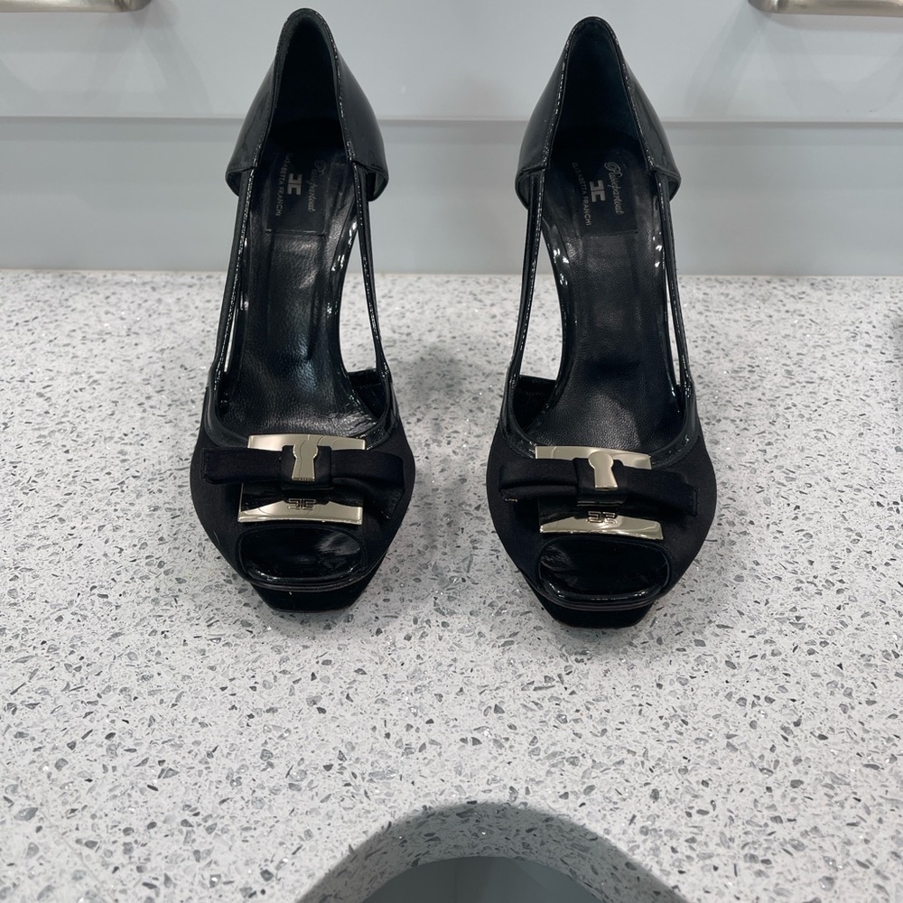 Chic Black Peep-Toe Heels with Bow Accent